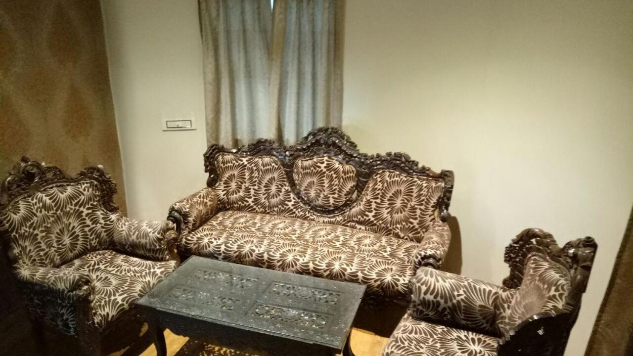 נאסיק Hotel Tapovan מראה חיצוני תמונה